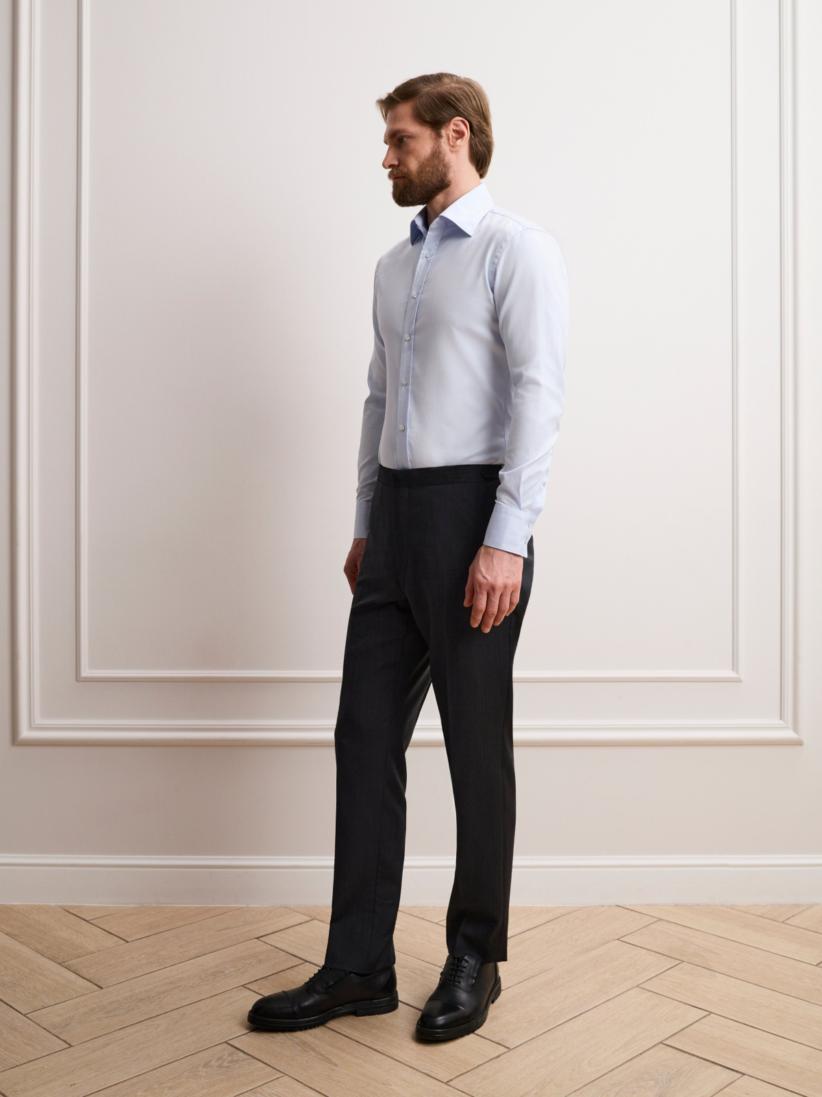 04 tree quarter full body