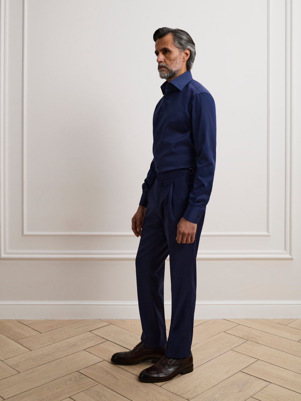 04 tree quarter full body