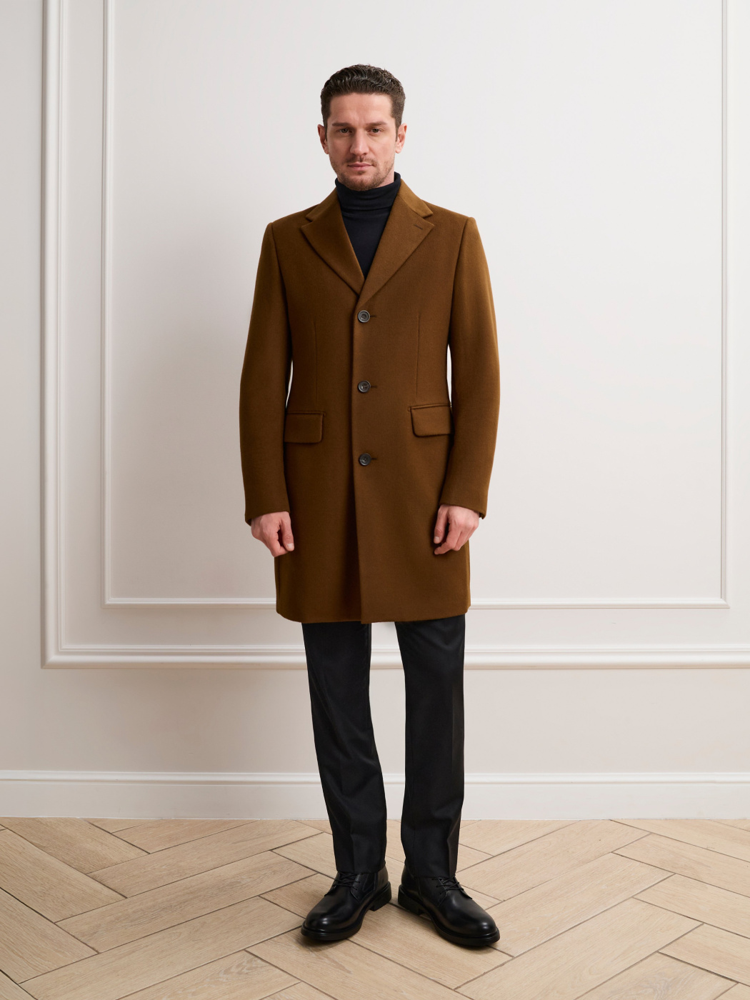 01 front full body