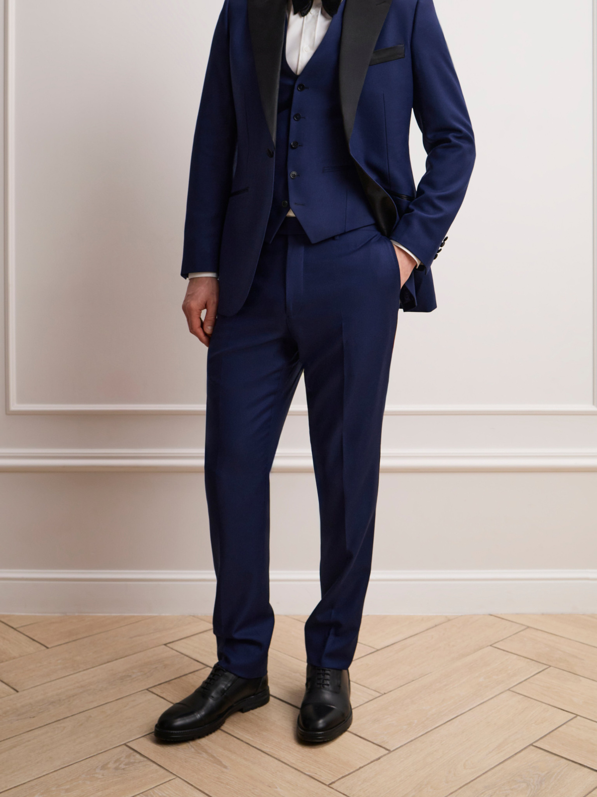 06 front shoulder crop